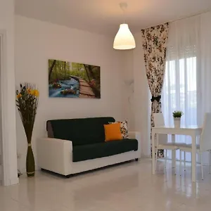 https://mc-malpensa-airport-home.italymilanhotels.net